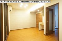 あると嬉しいエアコン１台付のＬＤＫ♪ダウンライト・間接照明が空間をあたたかく彩ります♪２Ｋ⇒１ＬＤＫへリノベーション工事（２０２２年７月末工事完了予定）♪(居間)